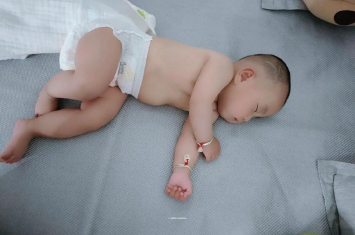 曹县9个月宝宝可以吃盐吗